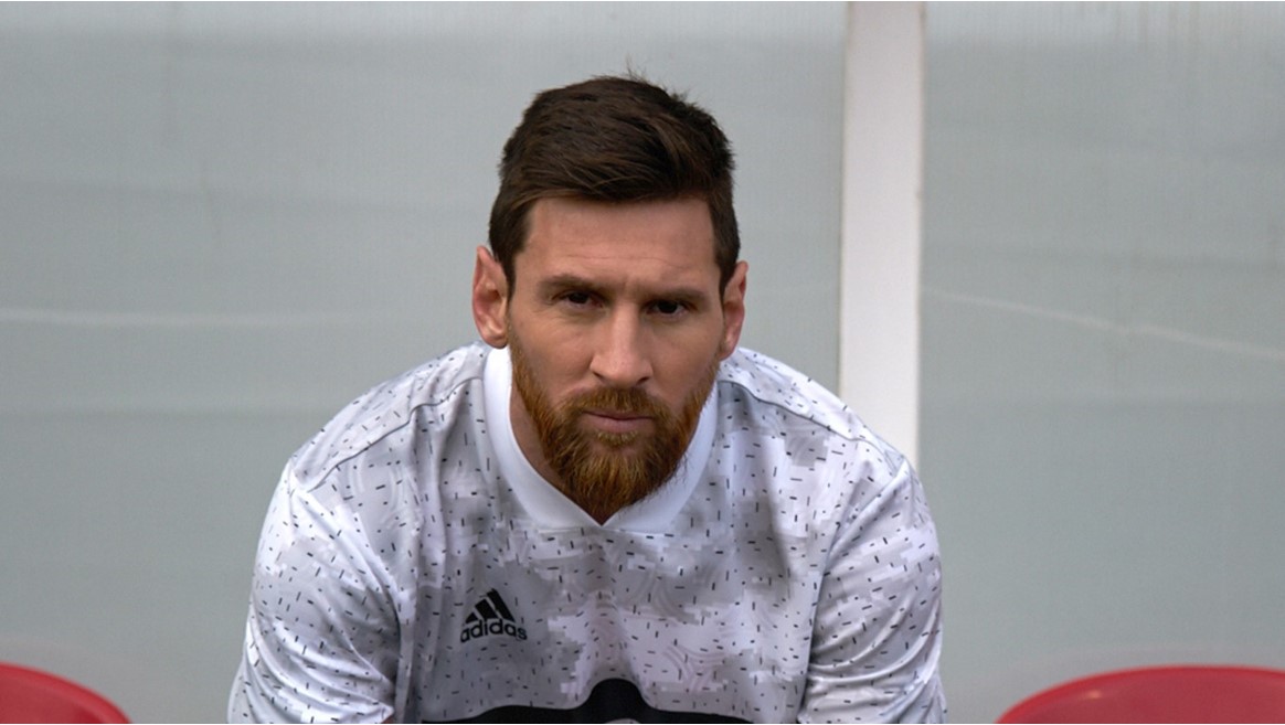 Lionel Messi: Φωταγώγησε τον Πύργο του Άιφελ μετά την 7η Χρυσή Μπάλα