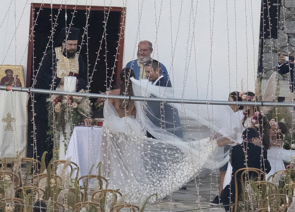 Εριέττα Κούρκουλου: Οι ανέκδοτες φωτογραφίες από τον γάμο της και οι vegan επιλογές της