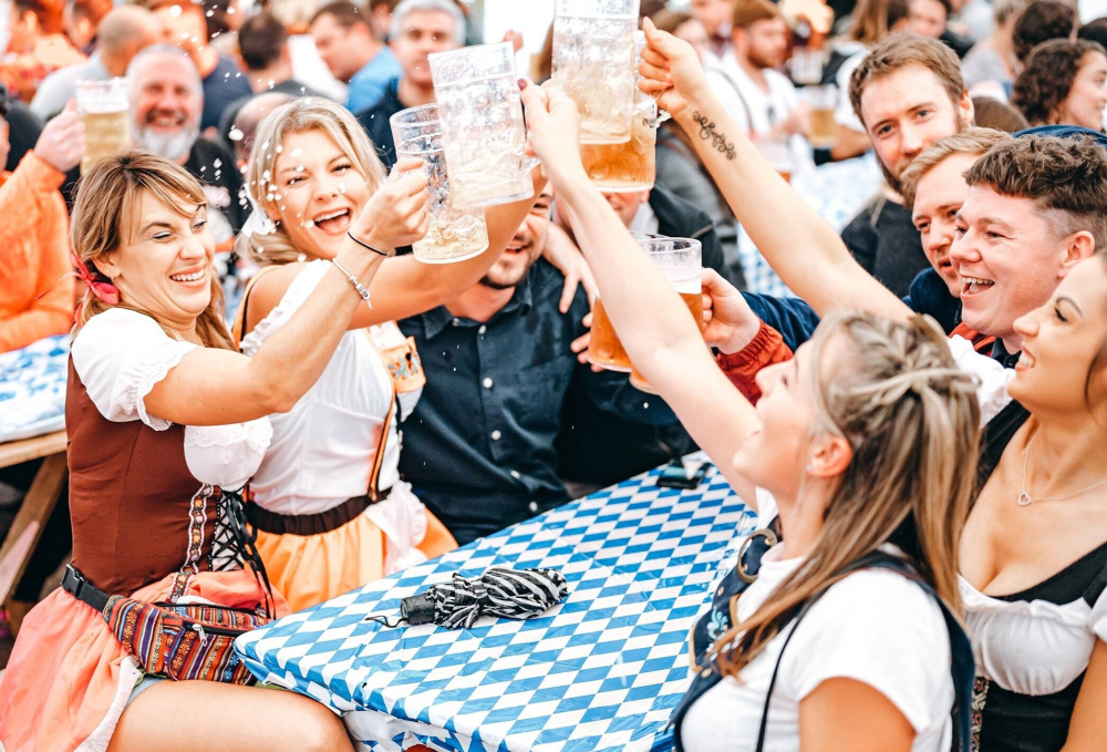 Γερμανία: Ακυρώθηκε και φέτος το Oktoberfest – Το θρυλικό φεστιβάλ βάζει «πλώρη» για Ντουμπάι