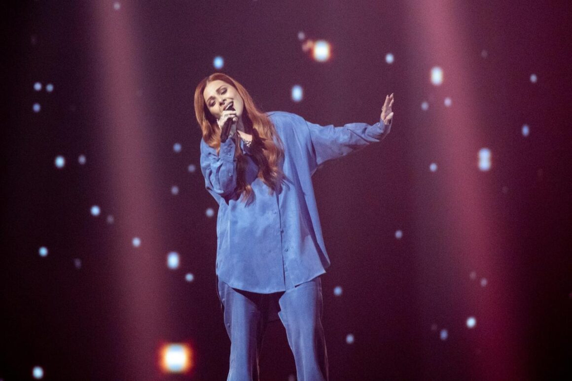 Eurovision 2021: Συγκίνησε η βελούδινη φωνή της Victoria από τη Βουλγαρία