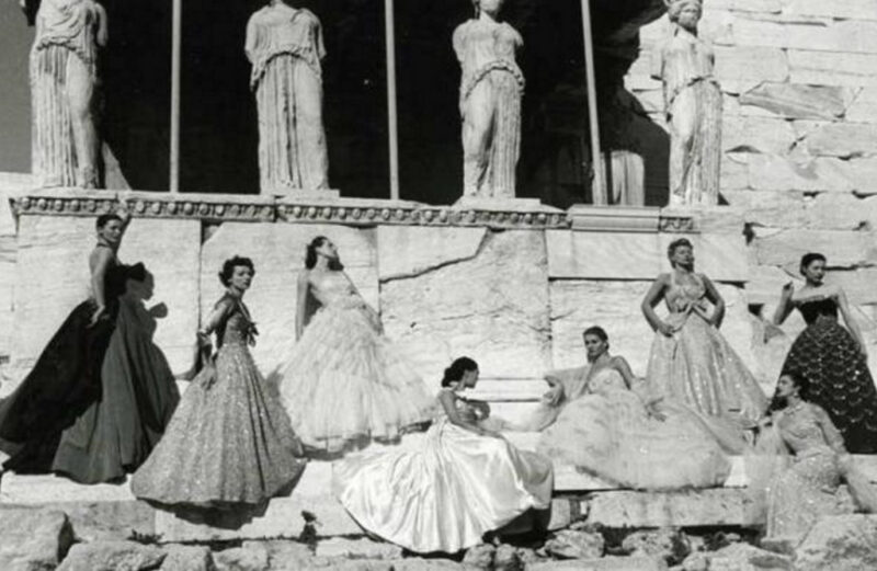 Ο οίκος Dior θα «ντύσει» τους αρχαιολογικούς χώρους της Ελλάδας: «Πράσινο φως» για φωτογραφίσεις και κινηματογραφήσεις