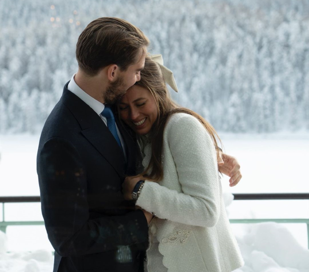 Φίλιππος – Nina Flohr: Γιόρτασαν τον γάμο τους έναν χρόνο μετά την τελετή στο Saint Moritz – Φωτογραφίες