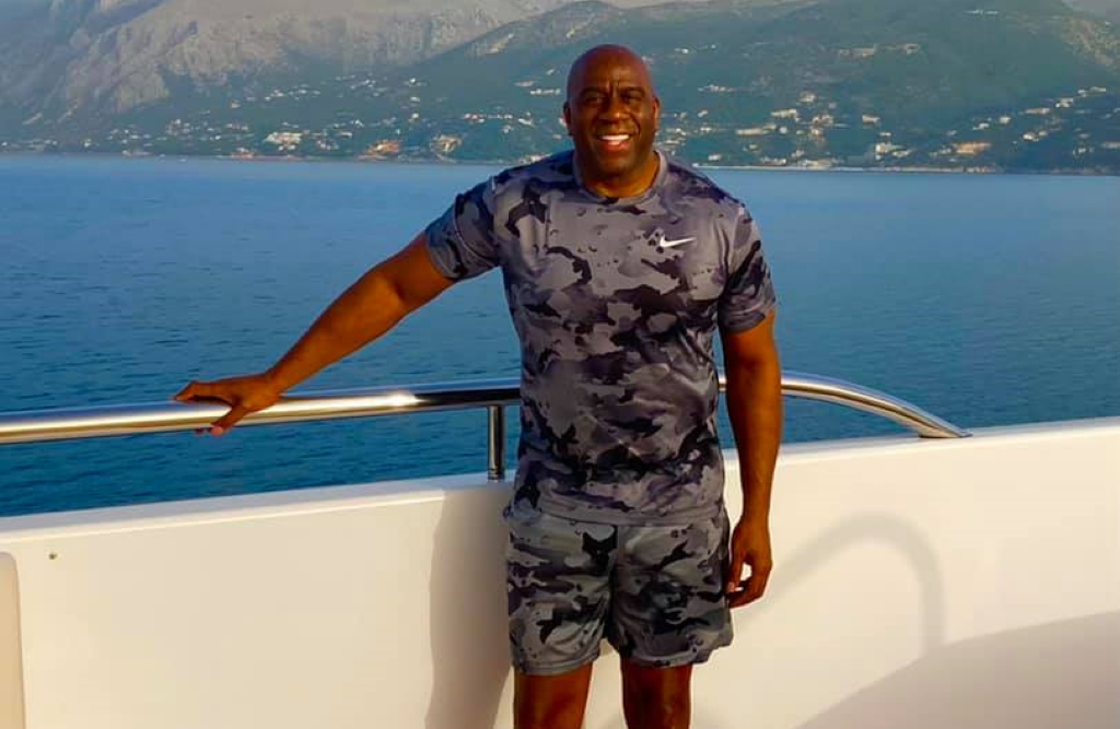 Magic Johnson: Διακοπές στην Κέρκυρα για τον εκ των κορυφαίων πρώην NBAερ
