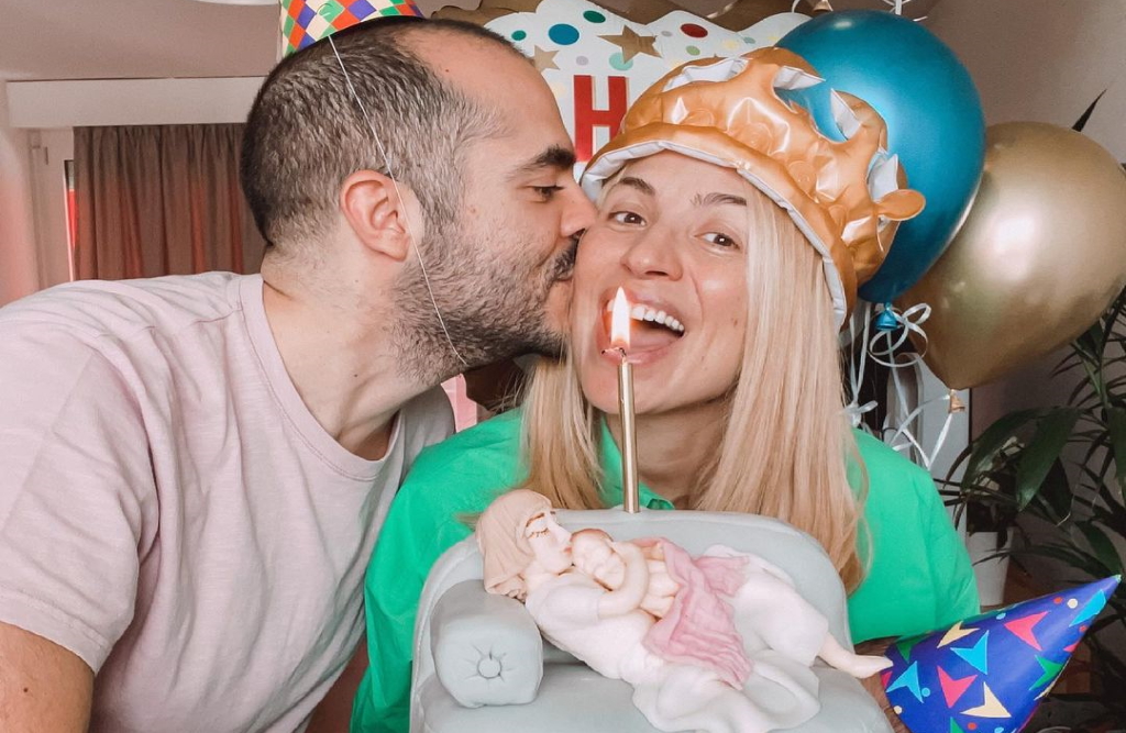 Μαρία Ηλιάκη: Γιόρτασε τα γενέθλιά της με τον σύντροφό της και την μπέμπα τους