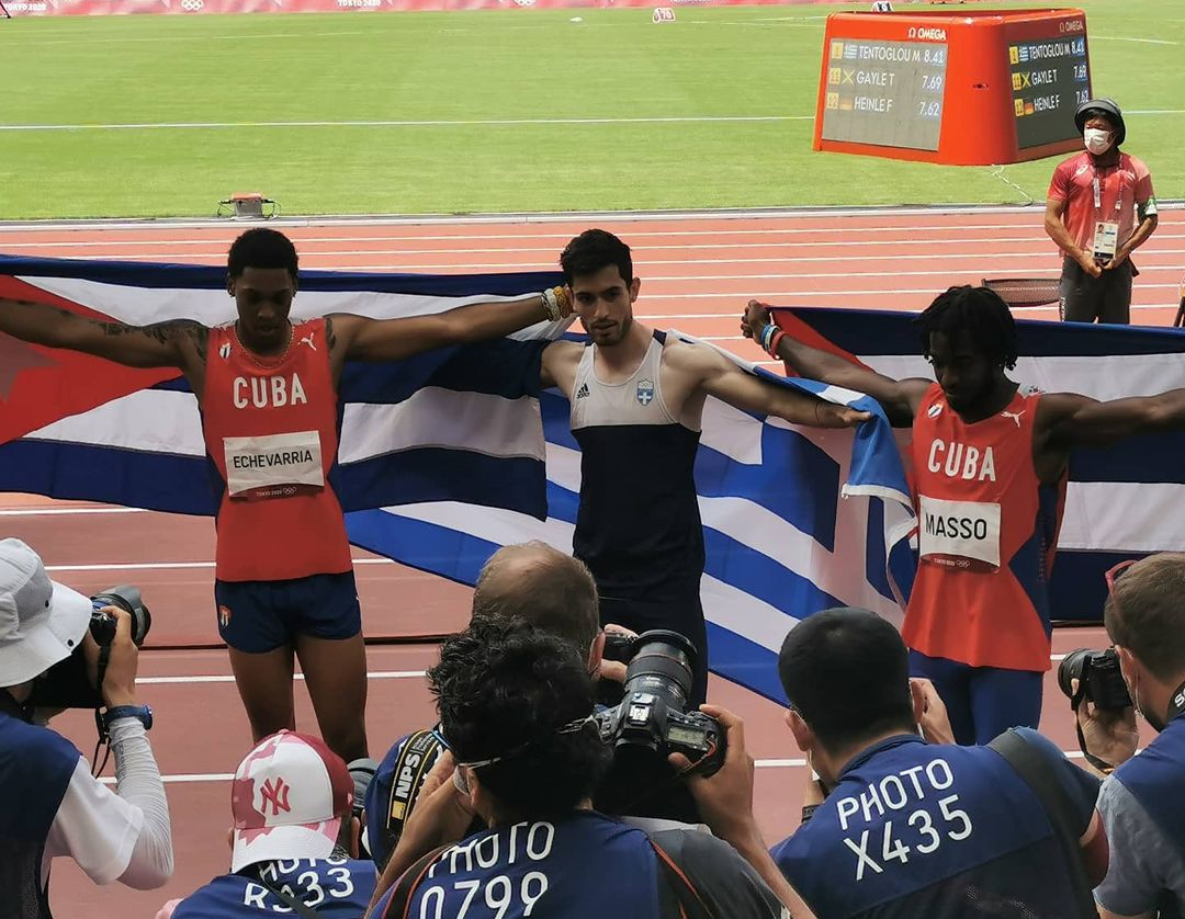 «Χρυσός» Ολυμπιονίκης στο μήκος ο Μίλτος Τεντόγλου – Επικός ο τρόπος που κέρδισε τους Κουβανούς