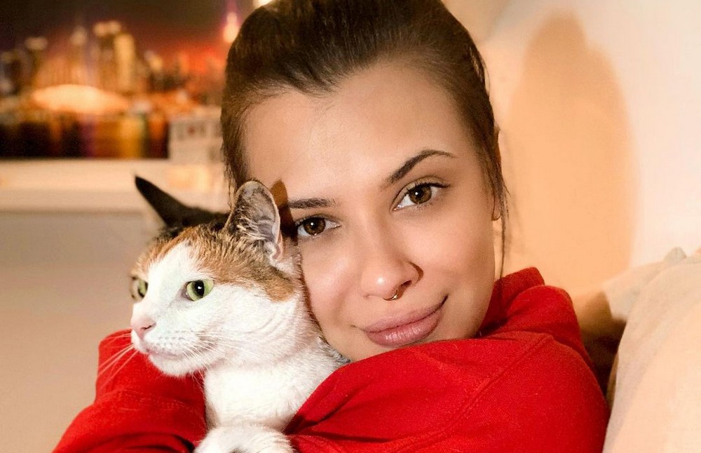Λάουρα Νάργες: Έχασε τη γάτα της – Έκκληση για να βρεθεί