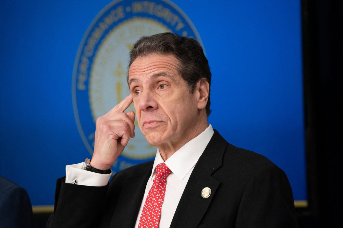 Andrew Cuomo: Παραιτήθηκε ο κυβερνήτης της Νέας Υόρκης μετά τις αποκαλύψεις ότι παρενόχλησε σεξουαλικά 11 γυναίκες