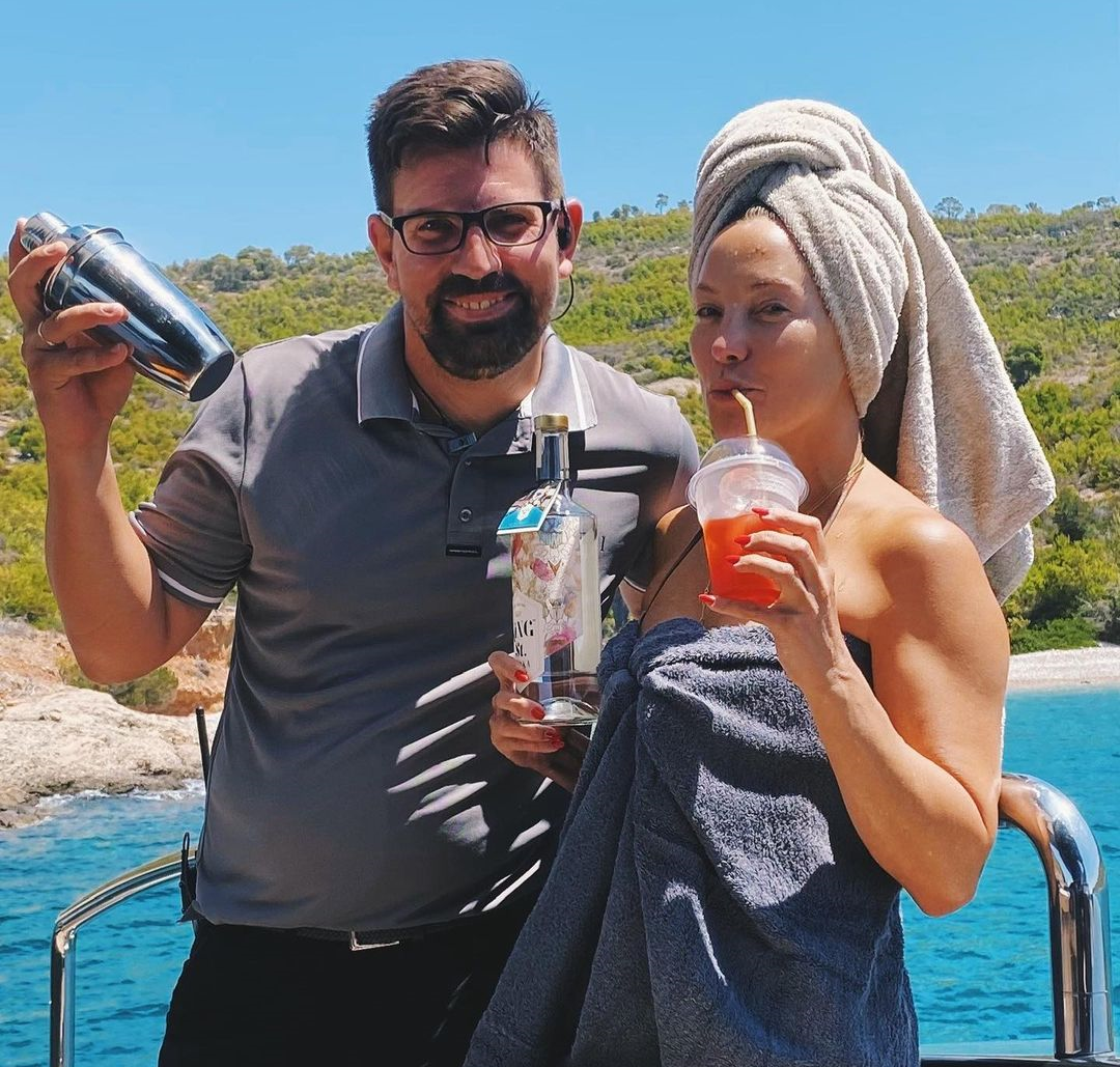 Kate Hudson: Αυτό είναι το κοκτέιλ που της έφτιαξε Έλληνας bartender και ξετρελάθηκε!