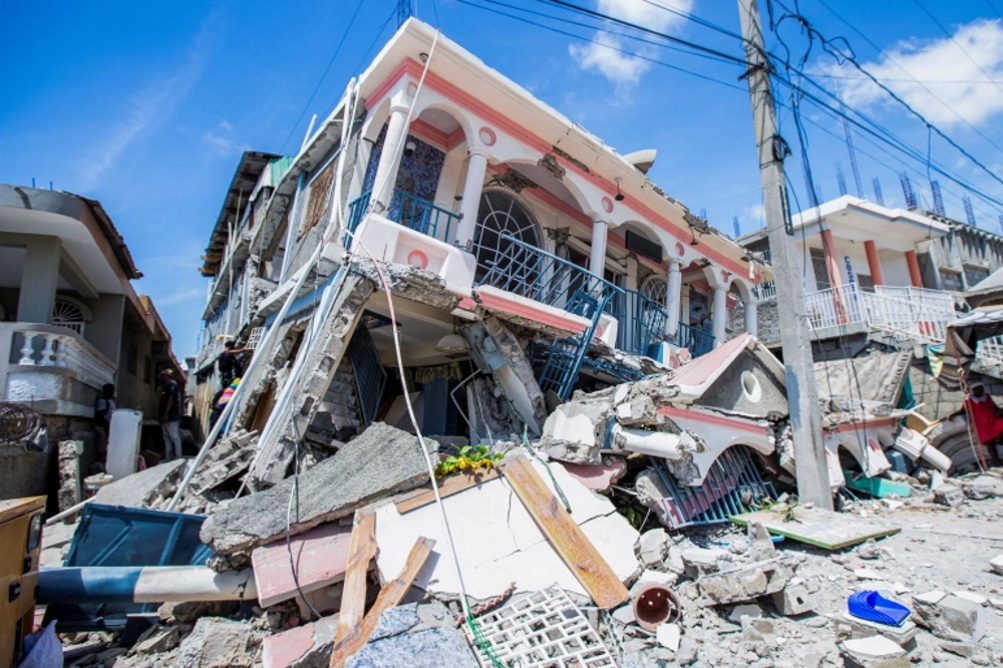 Σεισμός στην Αϊτή: Ξεπέρασαν τους 700 οι νεκροί – Χιλιάδες οι τραυματίες από τα φονικά Ρίχτερ