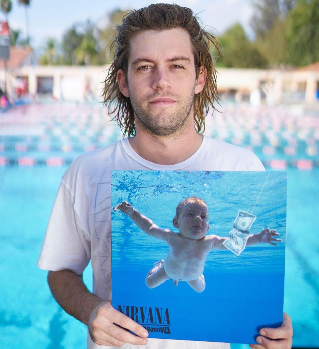 Μηνύει τους Nirvana το μωρό στο διάσημο εξώφυλλο του Nevermind – Τους κατηγορεί για σεξουαλική εκμετάλλευση