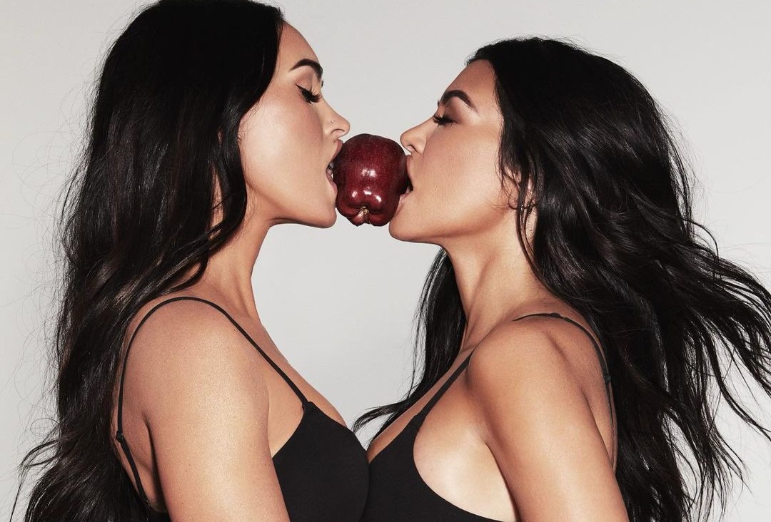 Megan Fox – Kourtney Kardashian: Έριξαν το Instagram με την αισθησιακή φωτογράφιση φορώντας εσώρουχα της Kim Kardashian