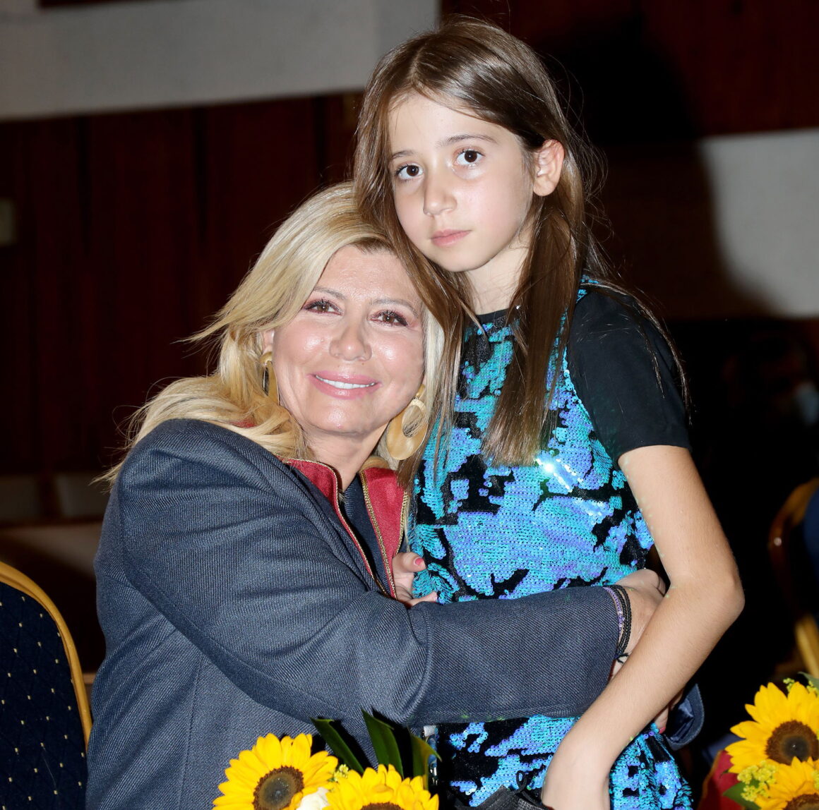 Ζήνα Κουτσελίνη: Αφιέρωσε Σάκη Ρουβά στην κόρη της, Έμμα – «Ήταν πολύ δύσκολες εκείνες οι ώρες για μένα»