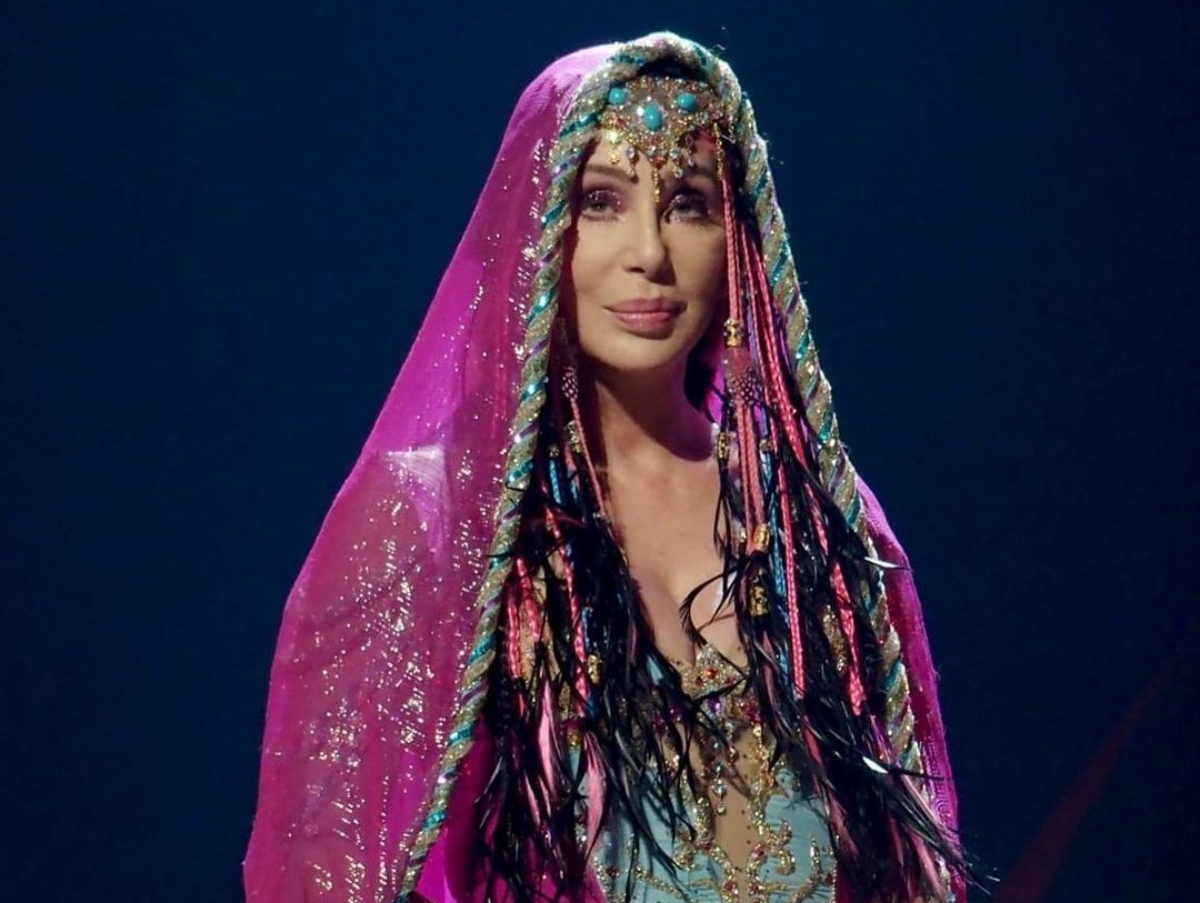 Η Cher μηνύει τη χήρα του Sonny Bono – Ζητά αποζημίωση 1 εκατ. δολάρια