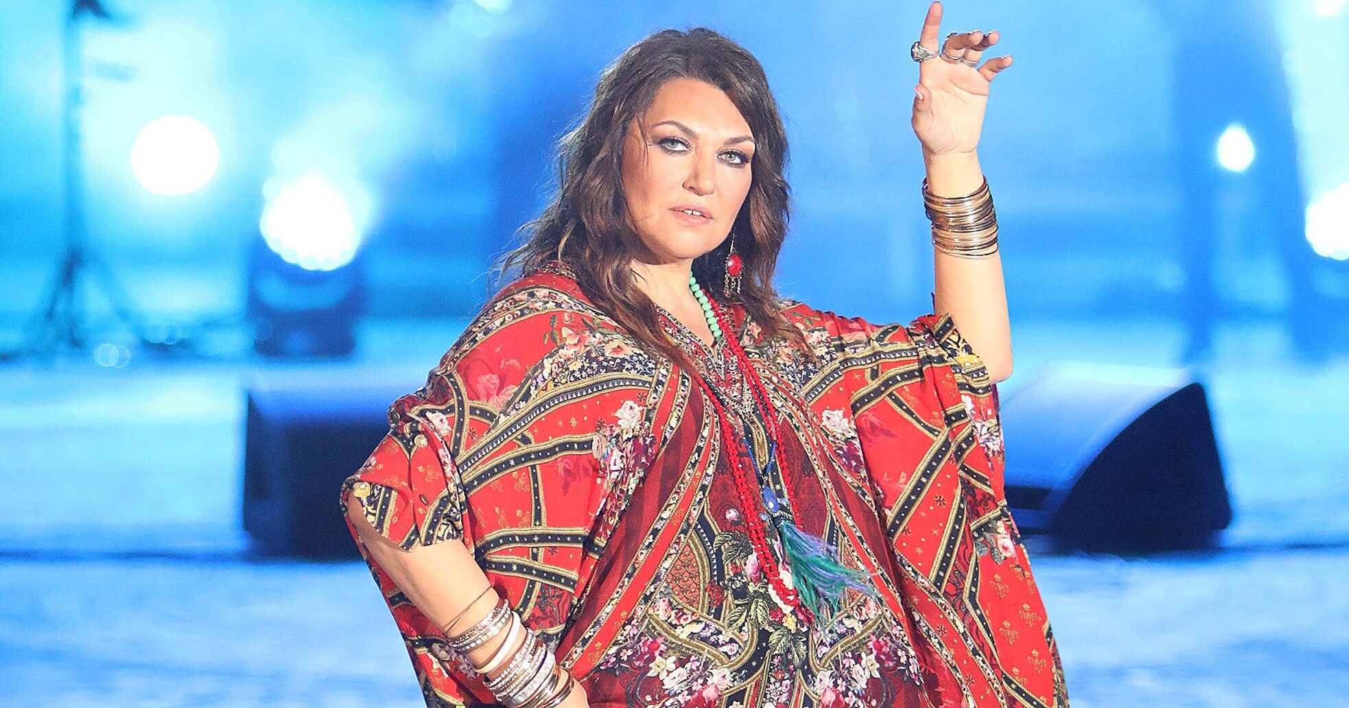 Καίτη Γαρμπή: Παραλήρημα στο Twitter με το φόρεμα που επέλεξε στο 5ο live του J2US και θύμισε την εμφάνισή της στην Eurovision