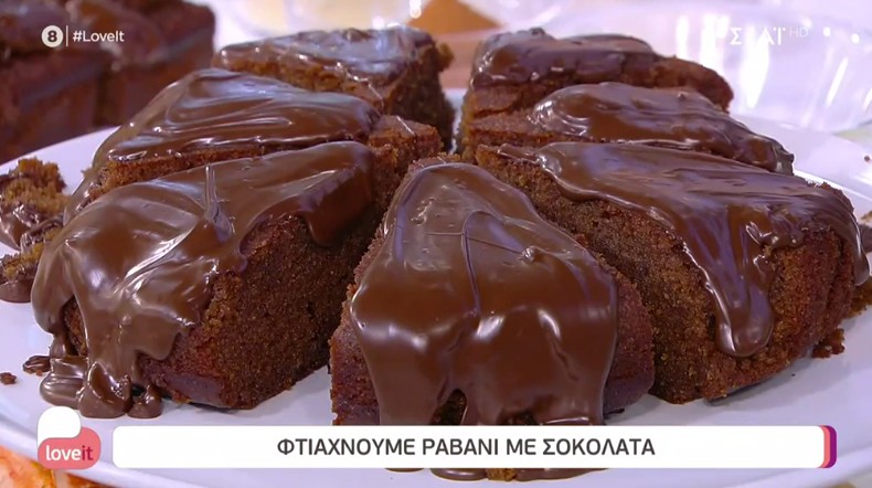 Ο pastry chef Δημήτριος Μακρυνιώτης φτιάχνει ραβανί με σοκολάτα