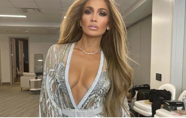 Jennifer Lopez: Εκθαμβωτική στο πρώτο της live, μετά τον γάμο της με τον Ben Affleck