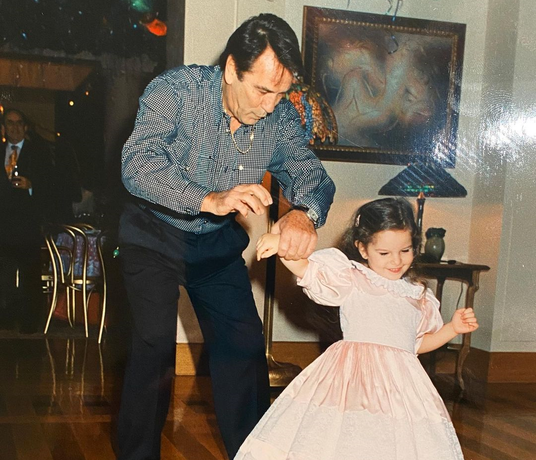 Εριέττα Κούρκουλου: Το post στο Instagram για τον μπαμπά της, Νίκο Κούρκουλο – «Ο καρκίνος έχασε και θα συνεχίσει να χάνει, ακόμα και όταν οδηγεί στον θάνατο»