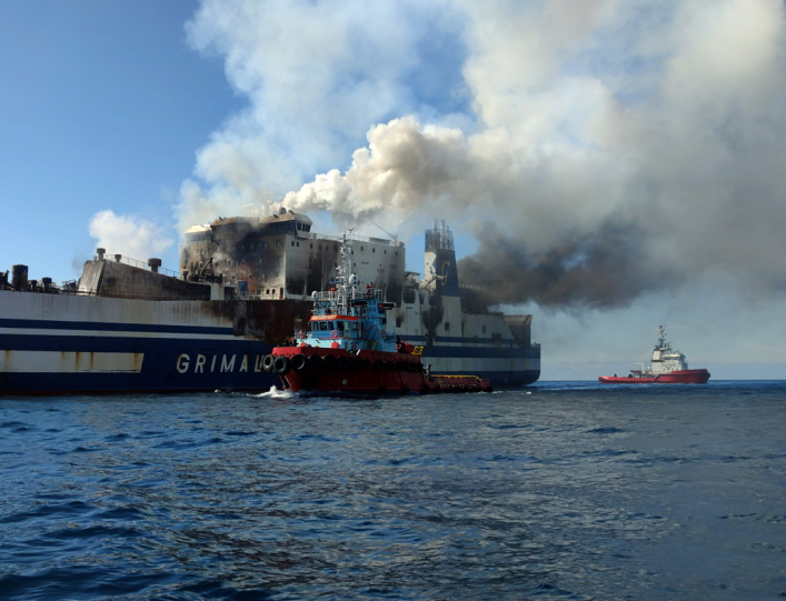 Euroferry Olympia: Σορός άνδρα εντοπίστηκε στο δεύτερο γκαράζ – Στους 6 οι νεκροί από την πυρκαγιά στο πλοίο