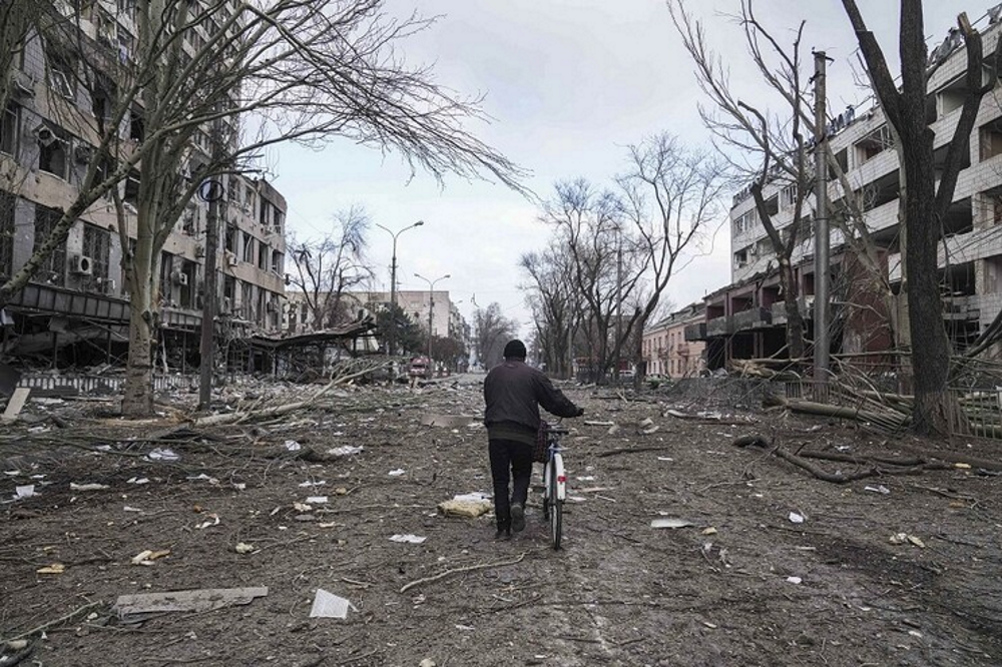 Πόλεμος στην Ουκρανία: Βομβαρδισμοί σε τζαμί που φιλοξενούνταν 80 άμαχοι