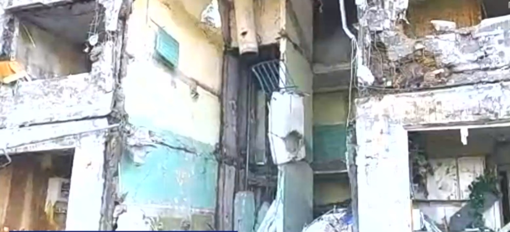 Ρωσικός πύραυλος χτύπησε πολυκατοικία στο Κίεβο – «Είμαι πραγματικά σοκαρισμένος, θα μπορούσε να έχει χτυπηθεί και το δικό μου σπίτι»