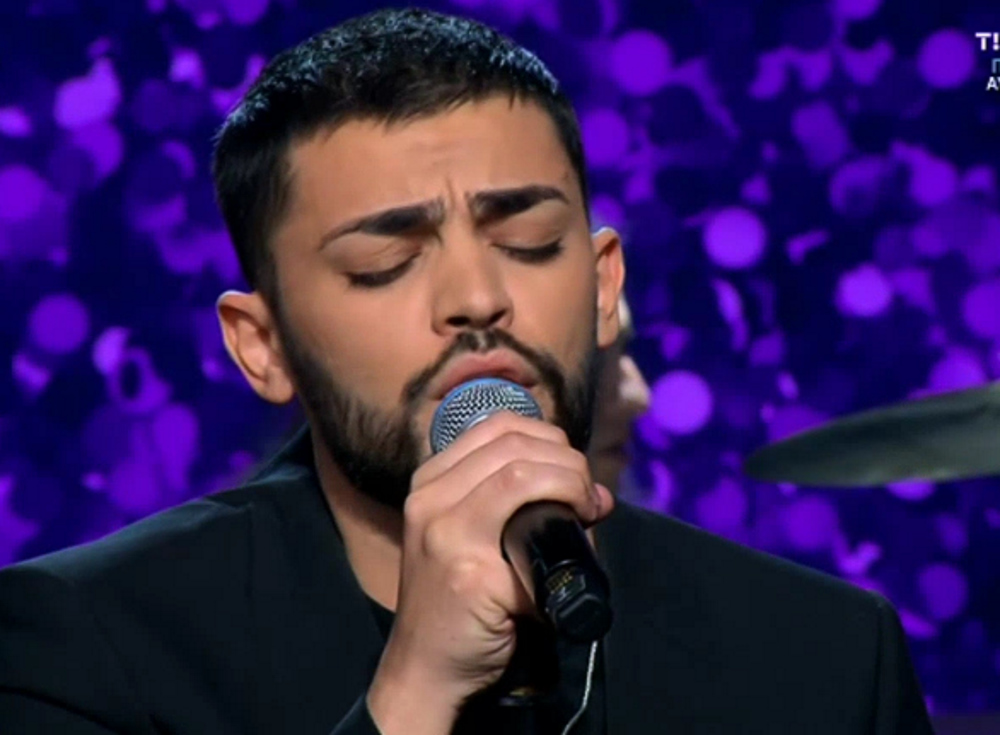 Chart Show: Ο Χρήστος Σαντικάι τραγούδησε Αντώνη Βαρδή και ξάφνιασε ευχάριστα τους τουιτεράδες
