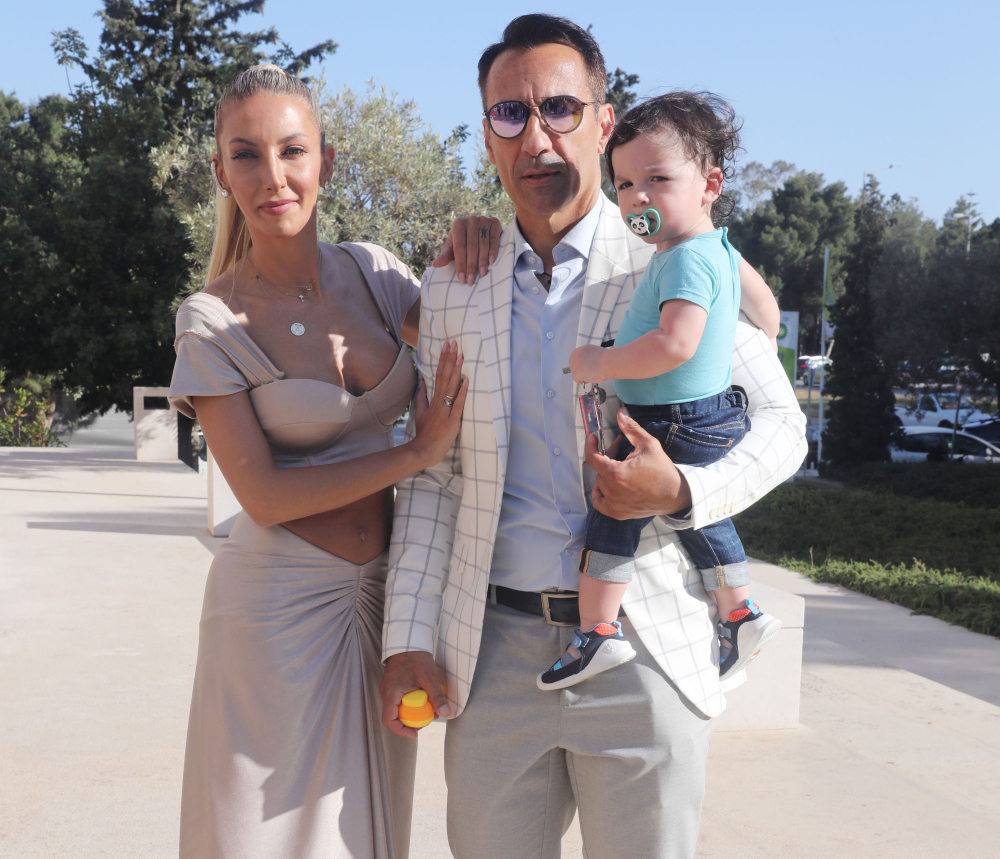 Πέτρος Ίμβριος – Συράν Λελούδα: Βάπτισαν τον γιο τους στη Βουλιαγμένη – Ποιοι celebrities έδωσαν το «παρών»;
