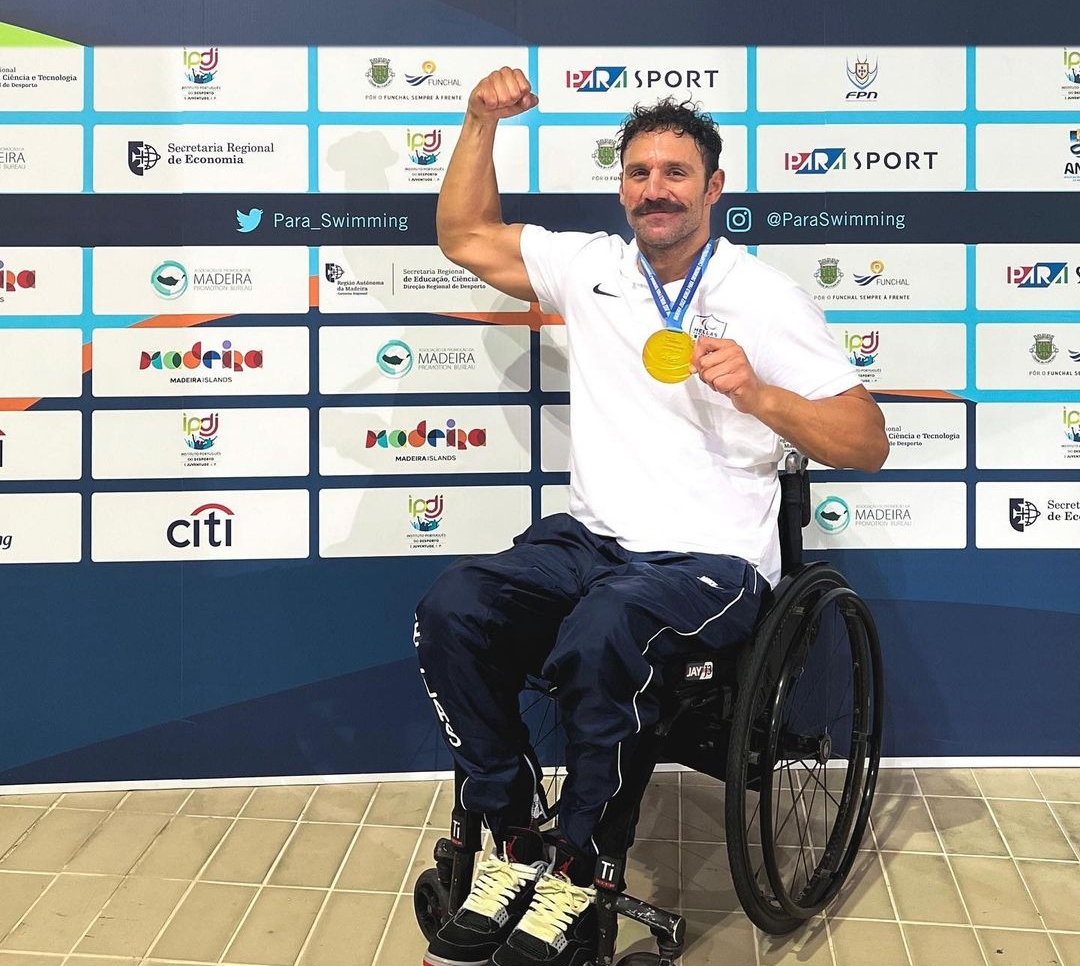 Αντώνης Τσαπατάκης: Παγκόσμιος πρωταθλητής στην κολύμβηση ο Παραολυμπιονίκης  – «Το μήνυμα που θέλω να στείλω στον κόσμο είναι να επιμελείται περισσότερο το πνεύμα του παρά την εικόνα του»