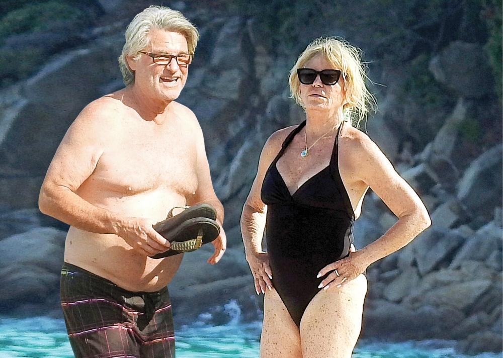 Kurt Russell – Goldie Hawn: Κάνουν διακοπές στη Σκιάθο και είναι πιο ερωτευμένοι από ποτέ