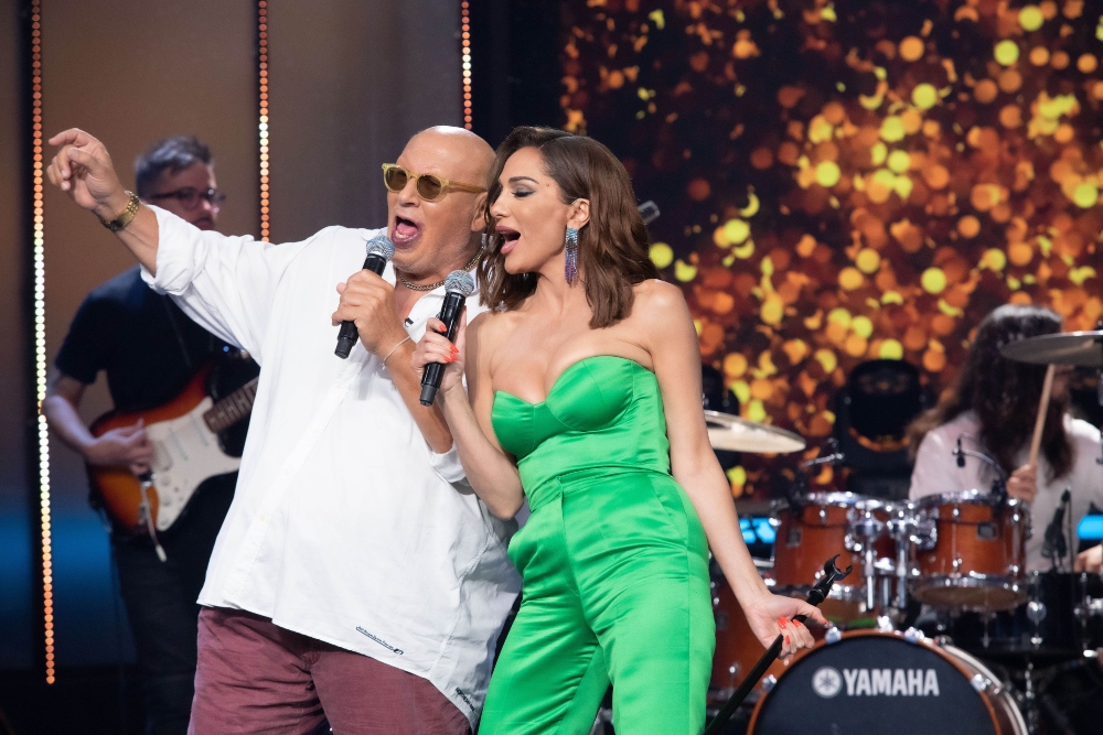 Chart Show: Η Δέσποινα Βανδή τραγούδησε «Τα ήσυχα βράδια» και θύμισε εποχές «Δύο Ξένων» – Λύγισε το Twitter