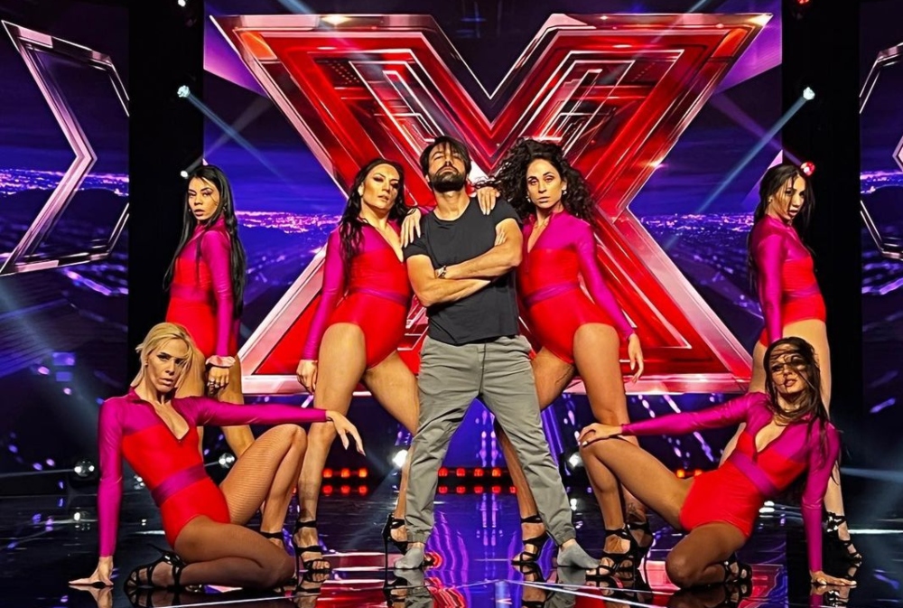 X Factor: Ο Αντρέας Γεωργίου εμφανίστηκε σαν άλλος John Travolta στη σκηνή και το Twitter δεν το άφησε ασχολίαστο
