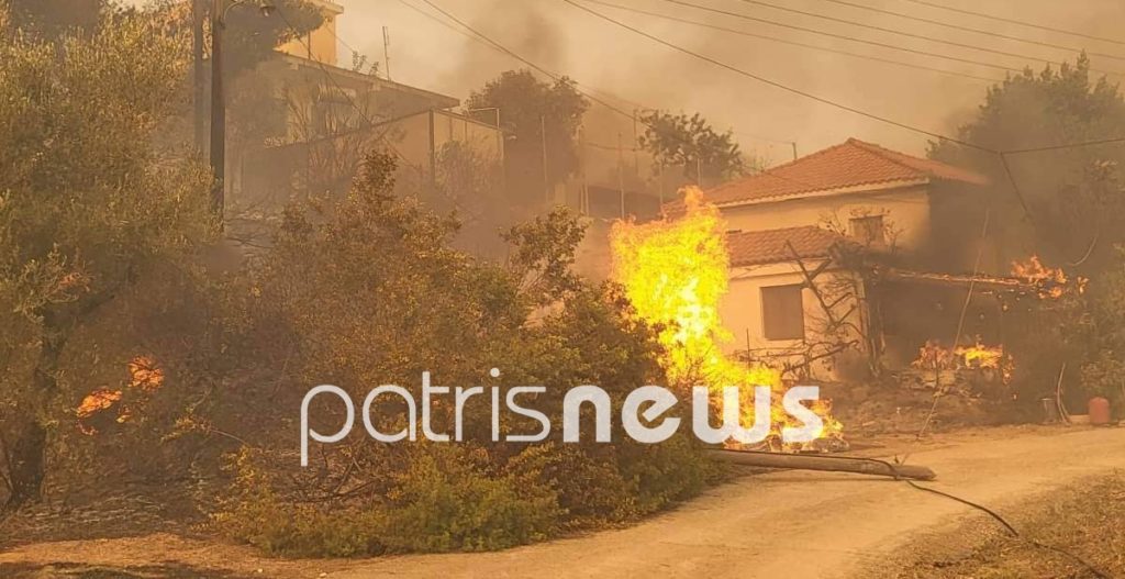 Ηλεία: 5 χωριά υπό εκκένωση από την ανεξέλεγκτη φωτιά στα Κρέστενα – Εκκενώθηκε η παιδική κατασκήνωση στην περιοχή Φρίξα
