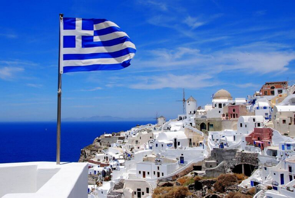 Διεθνής διάκριση για την Ελλάδα: «Αγαπημένη χώρα» στα ετήσια αμερικανικά ταξιδιωτικά βραβεία The Trazees