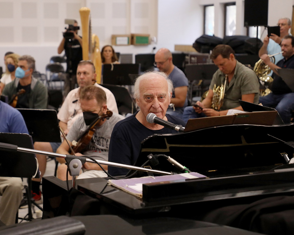 Γιώργος Χατζηνάσιος: Συναυλία στο Ηρώδειο για τα 50 χρόνια μουσικής ιστορίας