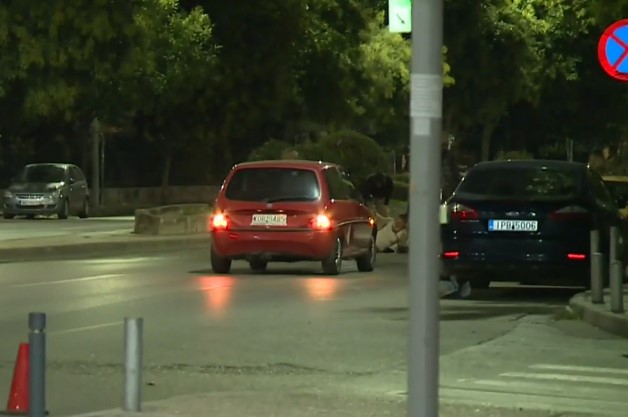 «Καλημέρα Ελλάδα»: Σοκ στον «αέρα» της εκπομπής – Αυτοκίνητο παρέσυρε πεζό σε ζωντανή σύνδεση