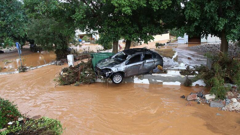 Εικόνες βιβλικής καταστροφής στην Κρήτη: Ένας νεκρός μετά τις πλημμύρες στην Αγία Πελαγία – Δύο οι αγνοούμενοι