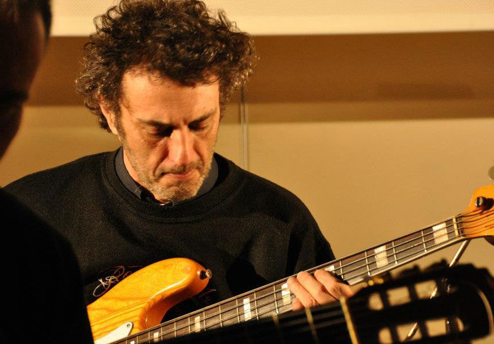 Πέθανε ο μουσικός και συνθέτης Άκης Δαούτης – Συγκινεί ο Γιάννης Ζουγανέλης – «Σε αποχαιρετώ με την αγάπη μου που πονά»