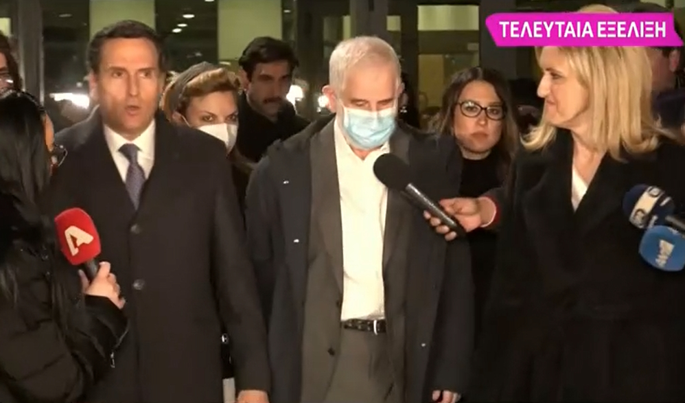 Πέτρος Φιλιππίδης: Η πρώτη αντίδραση του ηθοποιού βγαίνοντας από το δικαστήριο – Η «επίθεση» Δημητρακόπουλου στους δικαστές