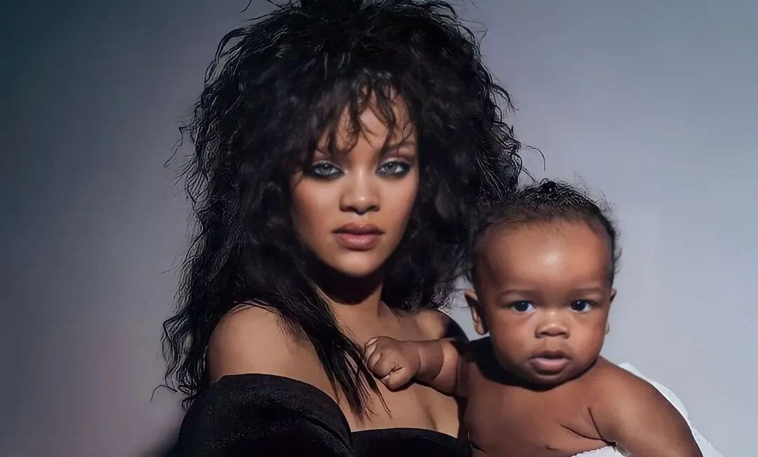 Rihanna: «Δεν θυμάσαι τη ζωή σου πριν γίνεις μαμά. Όλα πλέον είναι διαφορετικά» – Όσα δήλωσε στη συνέντευξή της για τη μητρότητα