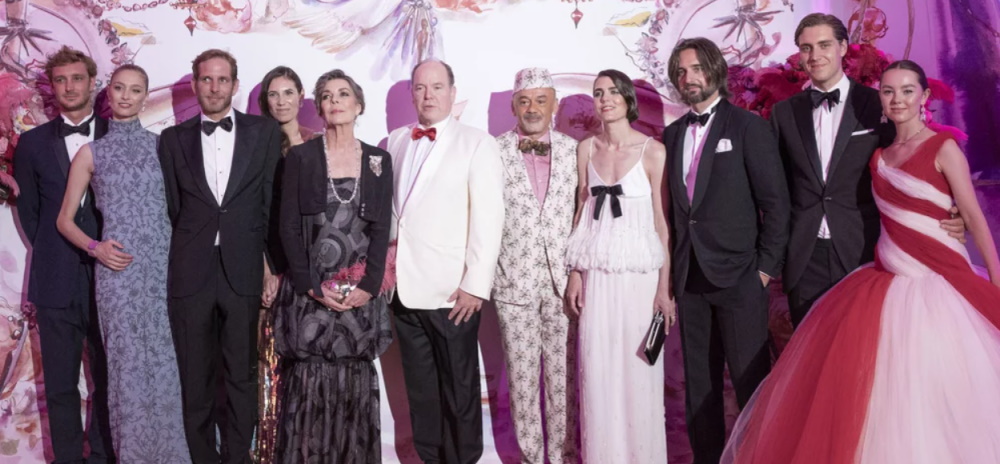 Χορός των Ρόδων 2023: Η λαμπερή εμφάνιση της βασιλικής οικογένειας του Μονακό στο κόκκινο χαλί