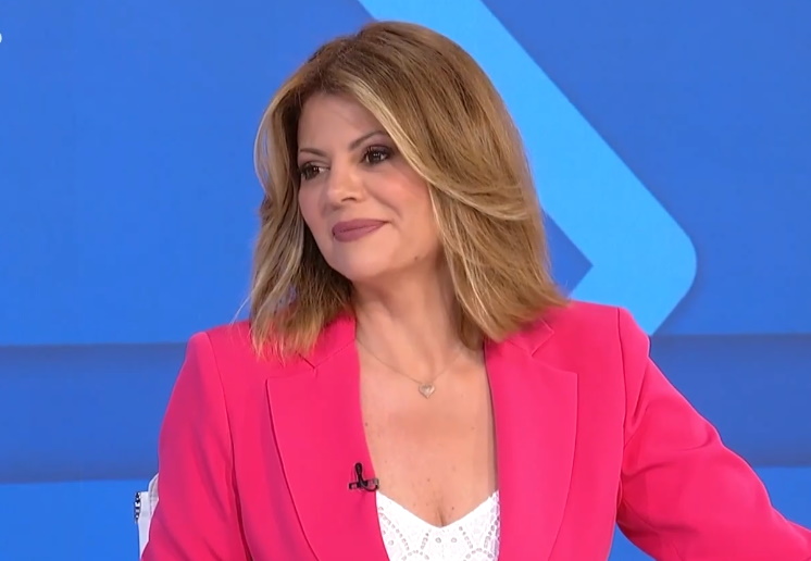 «Συνδέσεις»: Τηλεθεατής από τη Ρώμη εξέφρασε τον θαυμασμό του στην «πιο γοητευτική κυρία της ελληνικής TV»