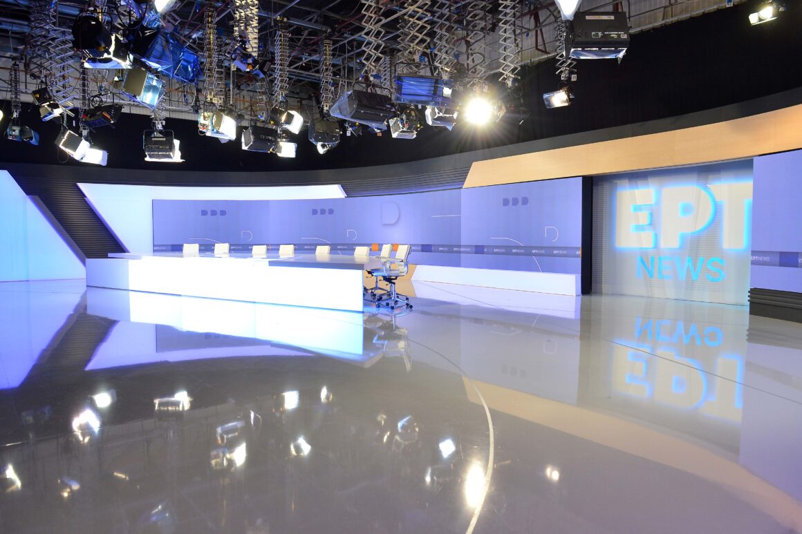 Debate πολιτικών αρχηγών: Στο Ραδιομέγαρο της ΕΡΤ οι δημοσιογράφοι που θα συμμετέχουν – «Μια βαρετή συζήτηση που γίνεται κάθε φορά»