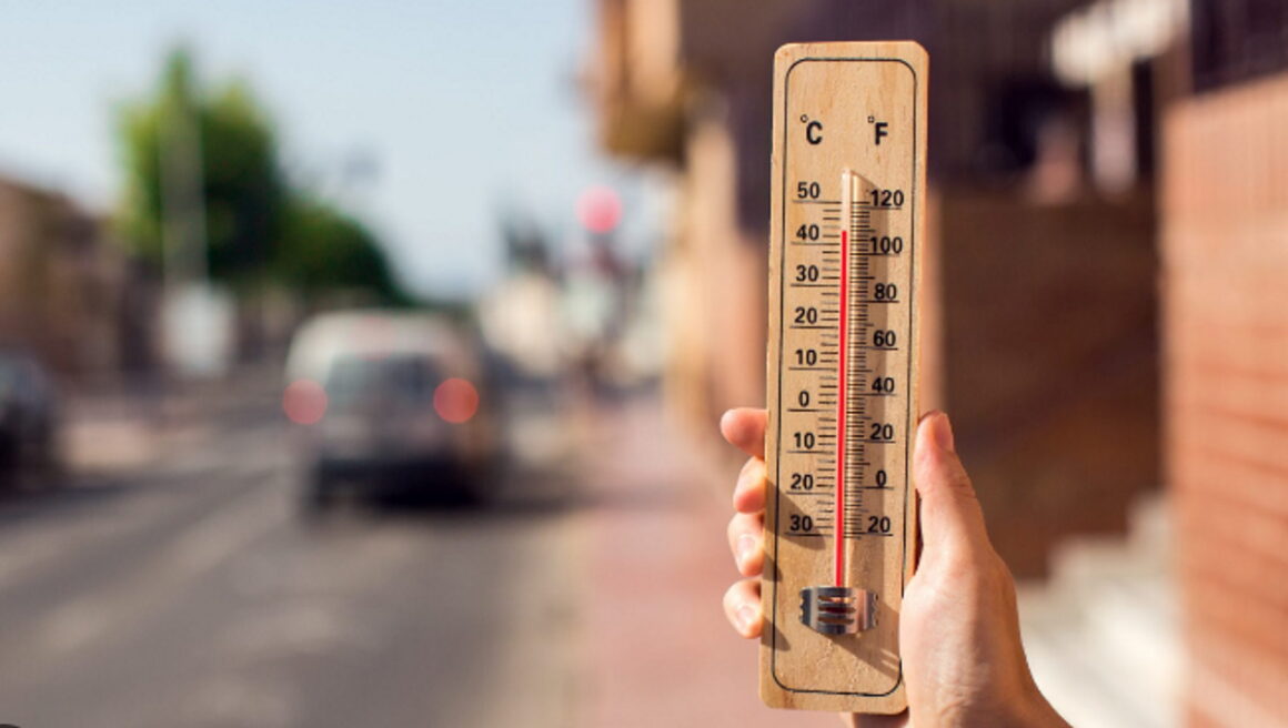 Καιρός: Με 39αρια μπαίνει ο Αύγουστος – Σε ποιες περιοχές θα «χτυπήσει» κόκκινο η θερμοκρασία;
