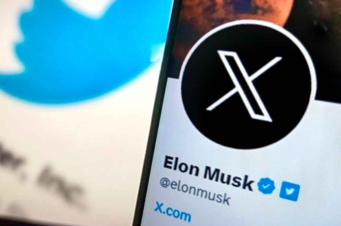 Τιτιβίσματα τέλος: Το Twitter περνά στην «X» εποχή και εγκαινίασε το νέο του λογότυπο