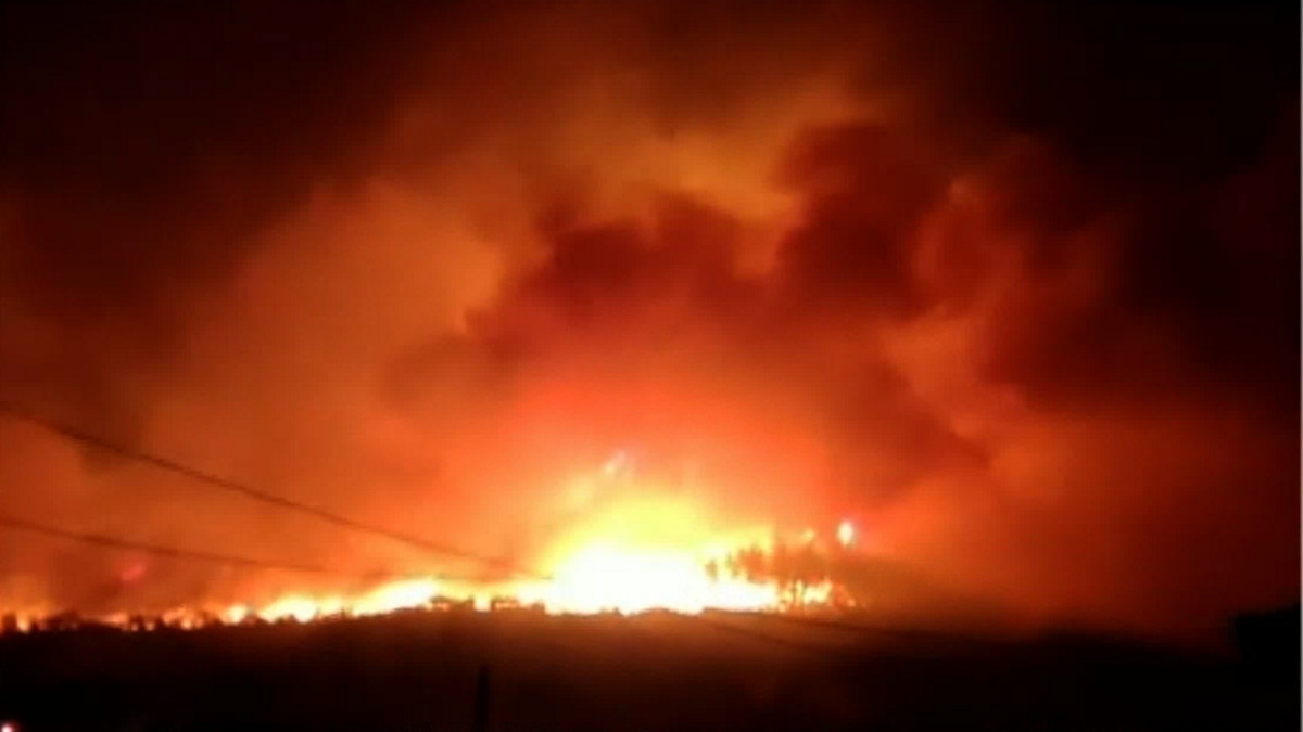 Φωτιά – Σαμοθράκη: Μήνυμα 112 για εκκένωση της περιοχής Κορφούδι