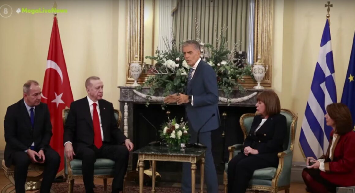 Επίσκεψη Ερντογάν: Και ο Νίκος Ευαγγελάτος στη σύσκεψη στο Προεδρικό Μέγαρο