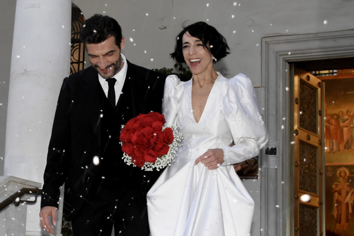 Έλενα Τοπαλίδου – Νίκος Κουρής: Νέες φωτογραφίες από τον εντυπωσιακό γάμο τους