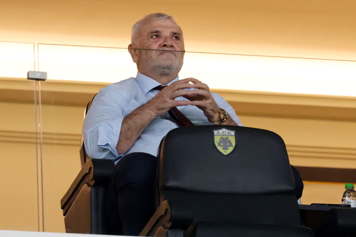 Δημήτρης Μελισσανίδης: «Τρελαμένος» ο πρόεδρος της ΑΕΚ, κέρασε όλο το μαγαζί που εμφανίζεται ο Αντώνης Ρέμος