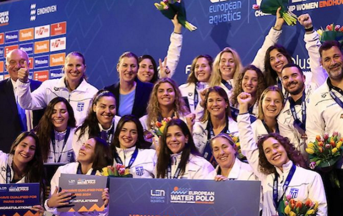 Εθνική Ομάδα Πόλο Γυναικών: Γιόρτασε το εισιτήριο για τους Ολυμπιακούς Αγώνες στον Σάκη Ρουβά