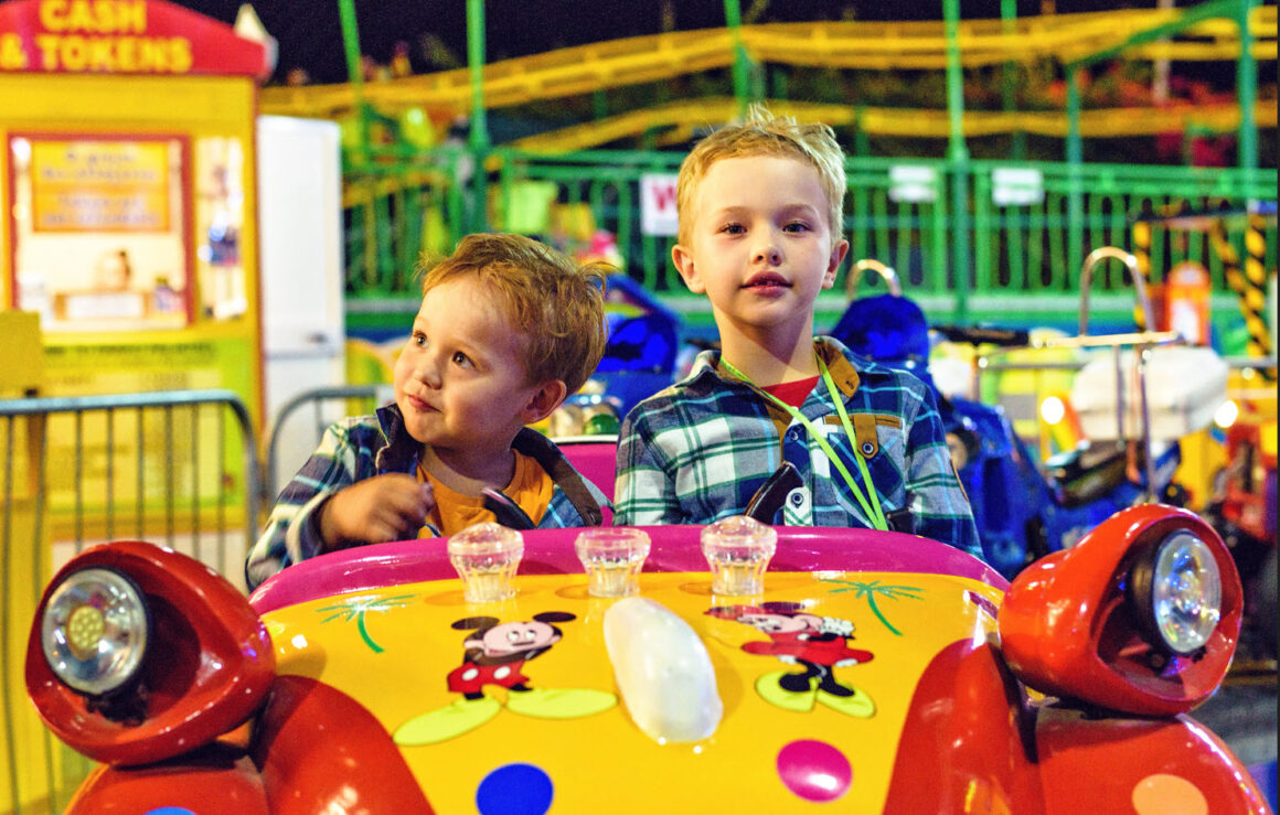 Kids & Cars: Μια επίδειξη ικανοτήτων για παιδιά οδηγούς στη Γλυφάδα