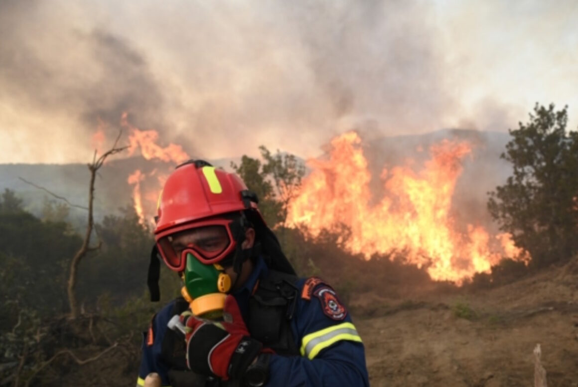 Πυροσβεστική: 41 πυρκαγιές το τελευταίο 24ωρο – Συνελήφθη άνδρας στην Αιτωλοακαρνανία